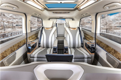 奔驰V260高端定制 如何选择厂家直销与航空信息咨询服务